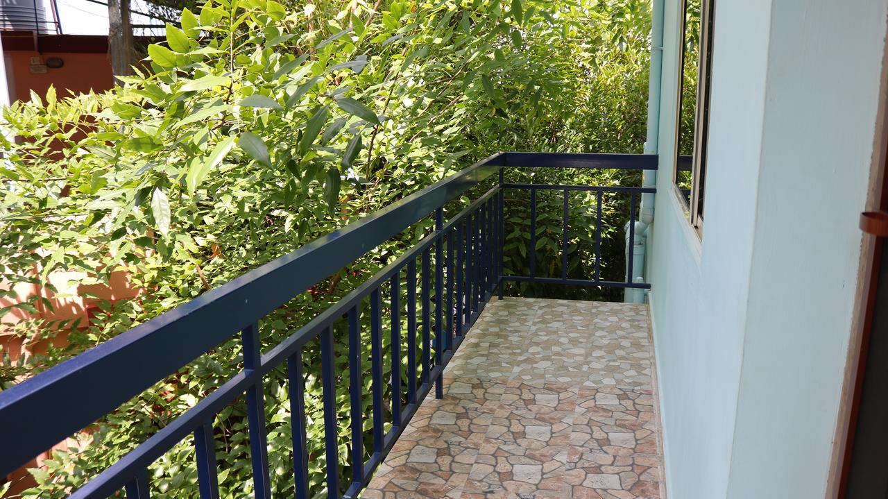 Cherish Homestay Kochi Exterior photo